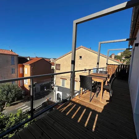 T3 Vue Mer, Centre Du Lavandou